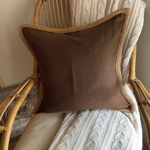 Pottery Barn Brown linen jute trim Pillow - Picture 2 of 6
